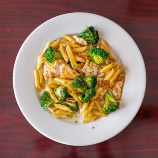 Penne with Chicken & Broccoli