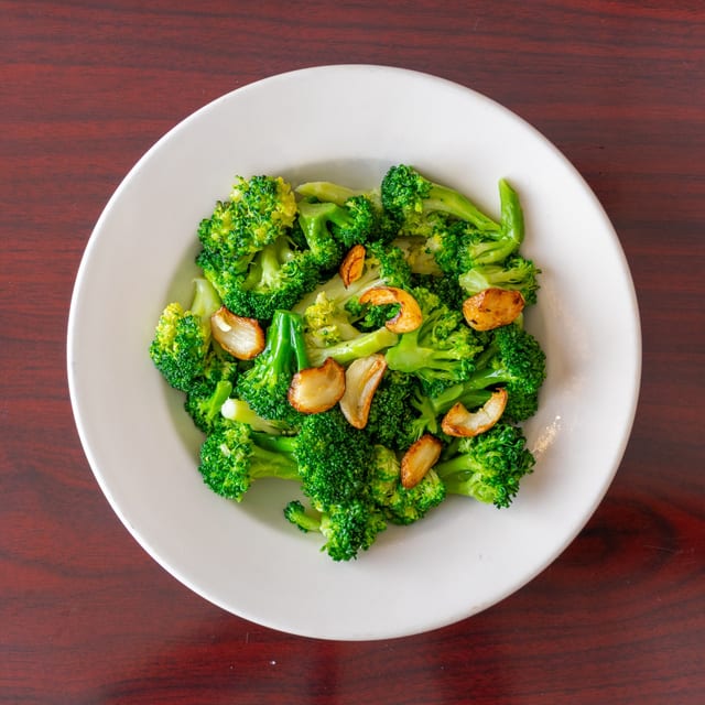 Broccoli, Florets, Garlic & Oil.